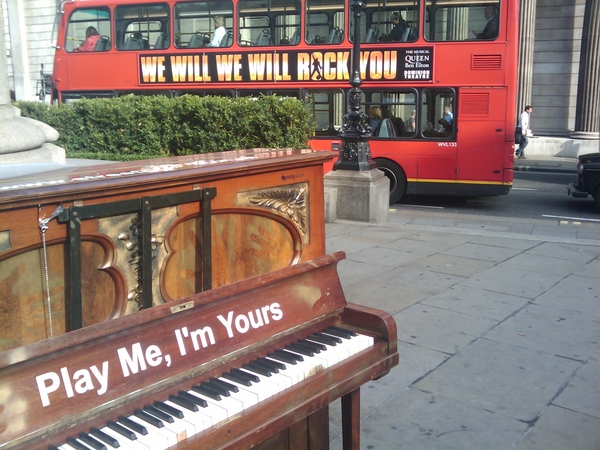 www.streetpianos.co.uk
