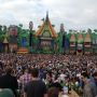 Ergens in de verte staat @LaidbackLuke, maar die gast is koning der koningen. #7thSunday  by TjibbeTjibsma