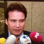 Volgens Weekers zijn er geen spanningen op het ministerie en hij gaat gewoon door met zijn werk. 