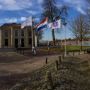 Bij het @IJsselhotel, waterig zonnetje, maar ijskoud in de wind. #Deventer 