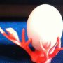 En @macekster laat me haar super zelf #3d geprinte eierdop zien!! Geweldig lief vogeltje;)  (cc @ground3d )