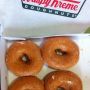 OMG! I am really addicted to Krispy Kreme original glazed dougnuts!!! hayyy c-al-o-ri-es!!!!! ☉☉☉ #gluttony 