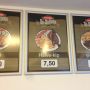 Kippen kosten dus 15 euro. #hetleveniszomakkelijk. 