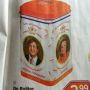 Kijk dat vind ik nou leuk!In 1980 hadden we er ook een van Juliana en Beatrix.Die was rond #deruijter #jeugdsentiment